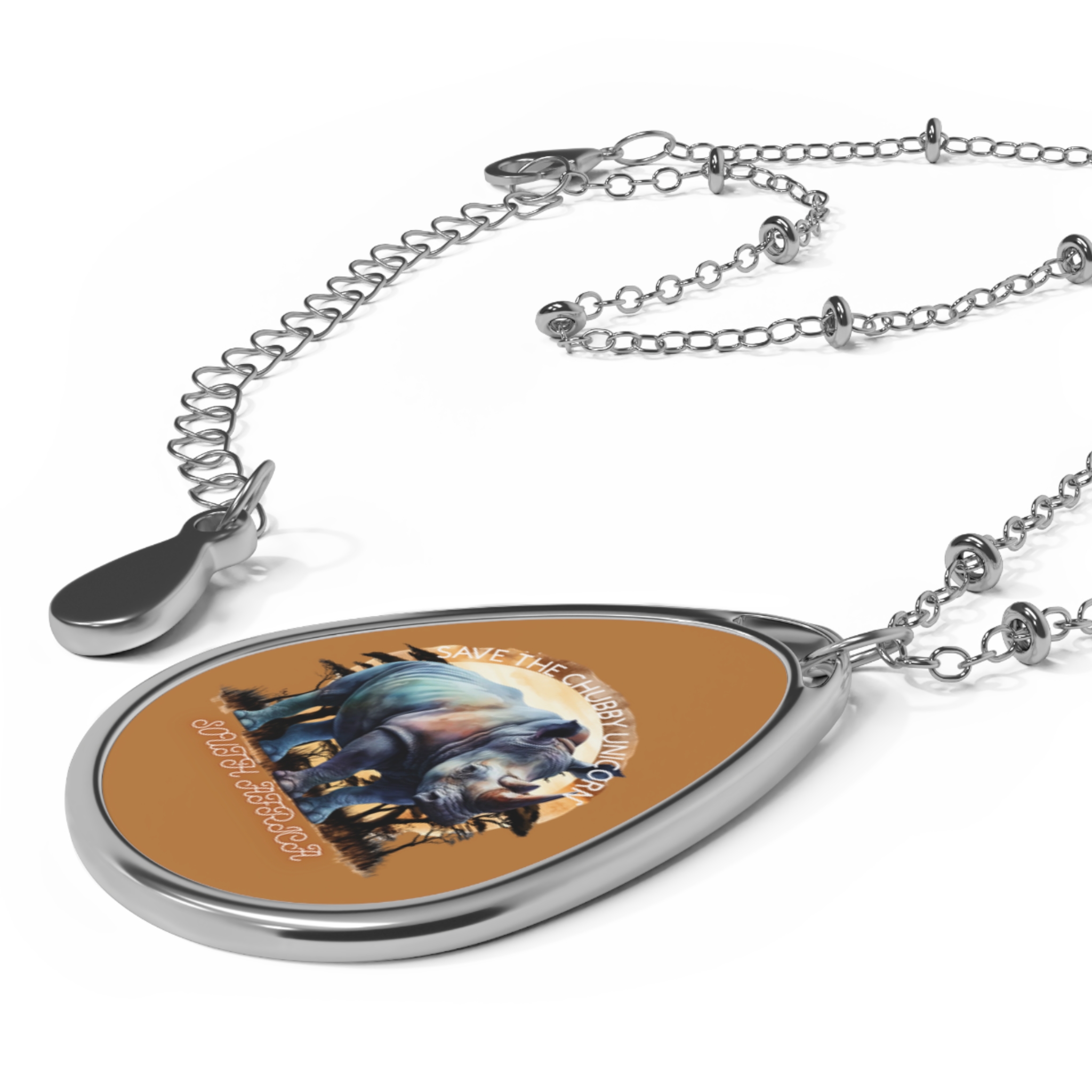 Nature-Inspired Oval Necklace with Animal Design, Gift for Nature Lovers, Wildlife Jewelry, Eco-friendly Pendant, - Image 4